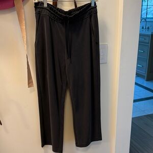 Athleta Charcoal Cropped Jogger Pants